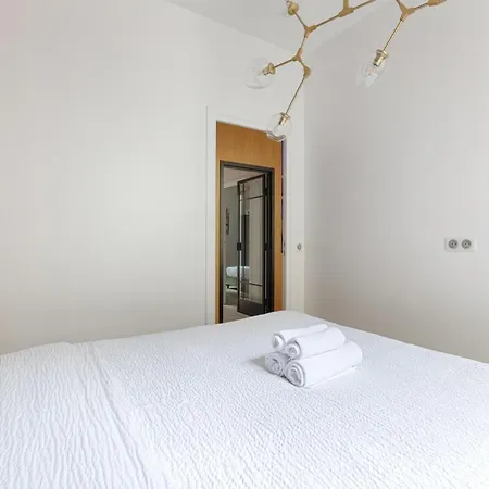 Mykeypers - Splendid Parisian Flat 6p - 2 Bedrooms - Rue Montorgueil Apartment *