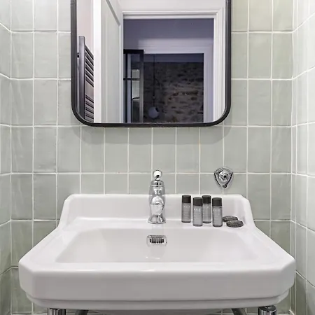 Mykeypers - Splendid Parisian Flat 6p - 2 Bedrooms - Rue Montorgueil Parigi